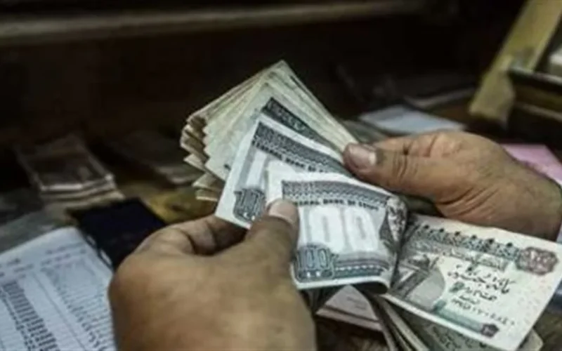 انتظام صرف معاشات أبريل في جميع المحافظات بمواعيدها المحددة دون تأخير